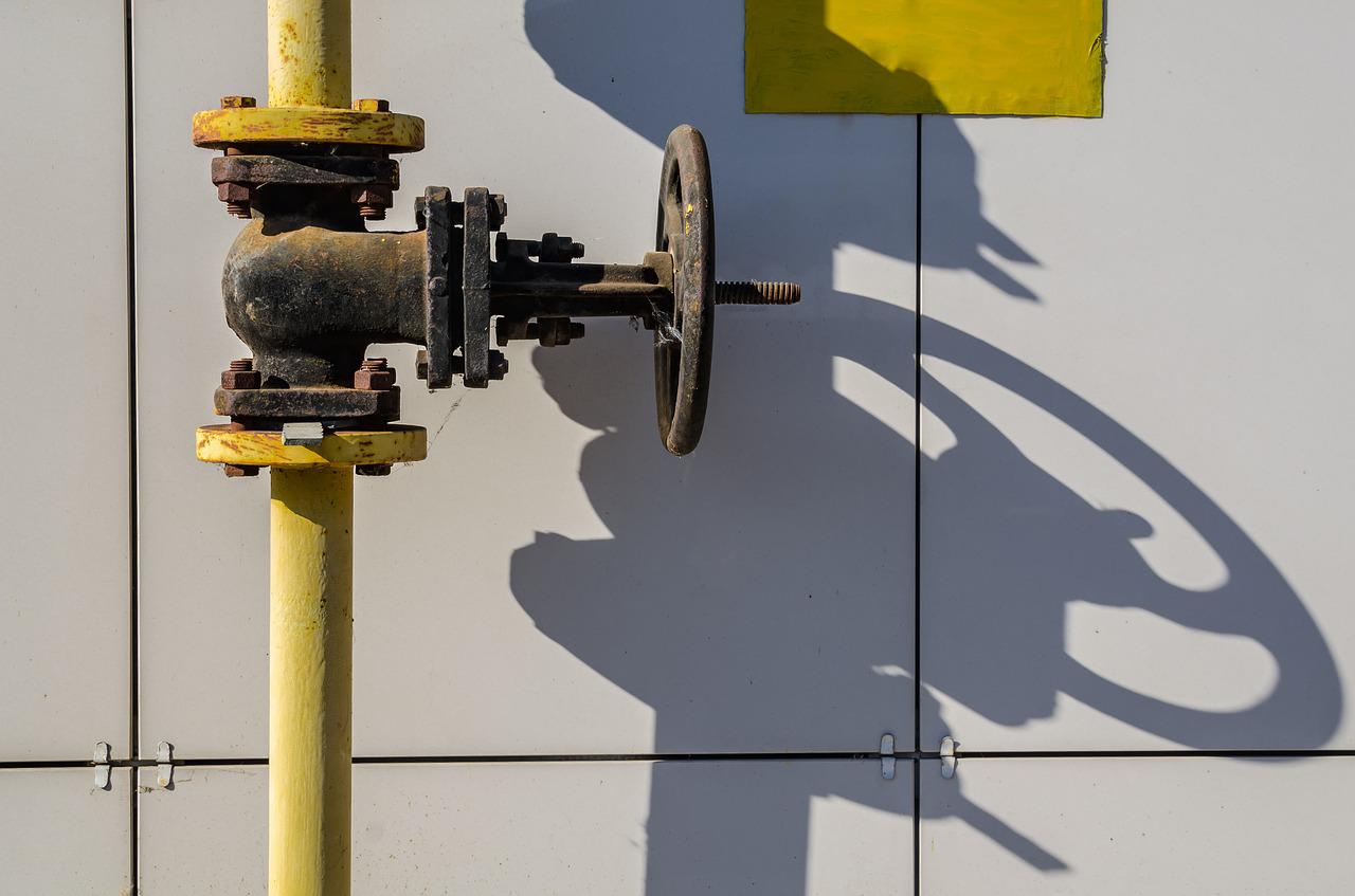 API standard 9 An important role of API is the standardization of equipment used in the oil and gas industry to ensure the safety, reliability and interchangeability of equipment used in the industry. Our company produces valves in strict accordance with various production standards, and meets api standards!